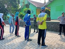 Babinsa dan Babinkamtibmas Wonoayu Gembleng Paskibra 2026, Siapkan Pengibar Bendera Berkarakter