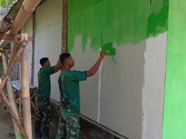 Pengecatan RTLH TMMD ke-129 Terus Berlanjut, Rumah Bapak Suyitno Masuki Tahap Finishing