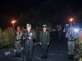 Dandim Lumajang Pimpin Apel Kehormatan dan Renungan Suci di TMP Kusuma Bangsa