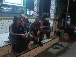 Sinergi dengan Warga Babinsa Purwosono Gelar Patroli dan Komsos Di Wilayah