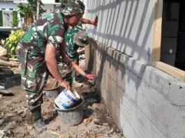 *RUMAH BARU SEMANGAT BARU, BAPAK SUNARTO BAHAGIA RUMAHNYA TUNTAS DIRENOVASI PROGRAM RUTILAHU*