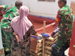 *Warga Jatisari Sumringah Dapat Bantuan Air Bersih dari Kodim 0821 Lumajang di Tengah Kemarau Panjang*